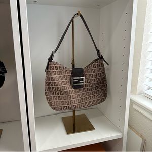 Vintage Y2K Fendi Baguette